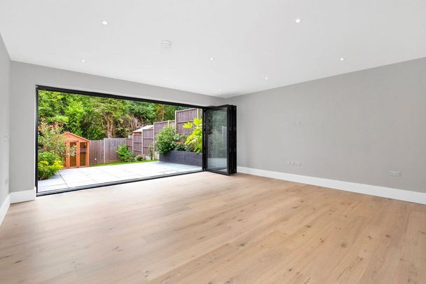 4 bedroom townhouse to rent - Photo 1