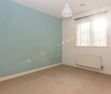 To Let 2 Bed Apartment - Photo 4