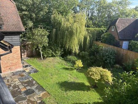 Aylesbury Road, Aston Clinton, HP22 - Photo 5