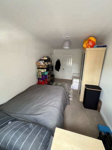 Room in a Shared Flat, Enversham Court, SE23 - Photo 3
