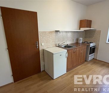 Pronájem bytu 1+kk 30 m² - Photo 1