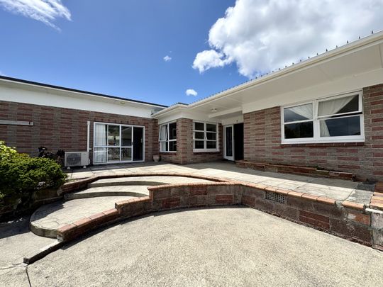 2B Adams Road, Manurewa, Auckland - Photo 1