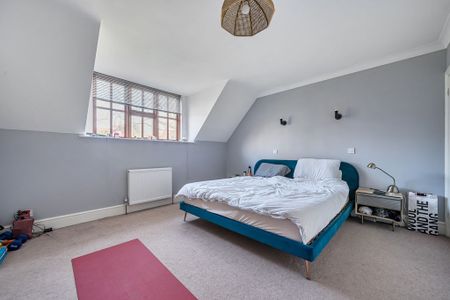 Crossways Road, Grayshott, Hindhead, Surrey, GU26 - Photo 5