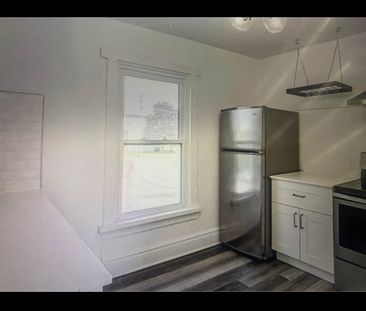 For Lease - 12 Lawrence Avenue Unit# Upper, Guelph, Ontario - Photo 5