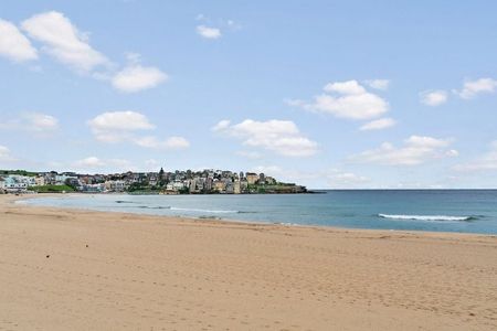 Spacious Two Bedroom! - Photo 3