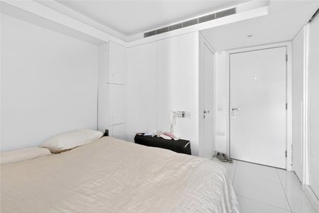 Pan Peninsula Square, London, E14 9HN - Photo 2