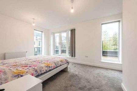 Henry Darlot Drive, Mill Hill East, NW7 - Photo 3