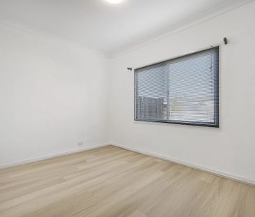 2 Acacia Avenue, St Marys NSW 2760 - House For Rent | Domain - Photo 2