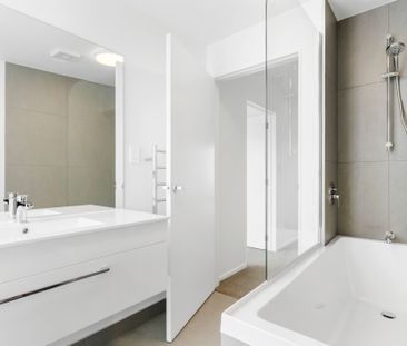 Modern Milford Townhouse - Photo 4