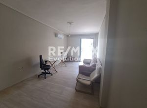 Διαμέρισμα για ενοικίαση - Σαρωνίδα - Photo 1