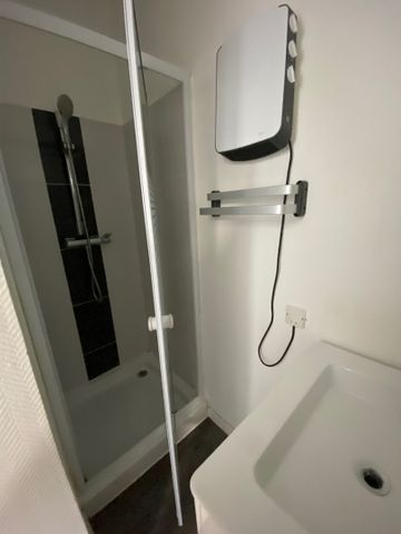 Location Appartement 2 pièces 36m² - Photo 2