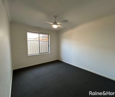 4 Bedroom Family Home in Great Location! - Photo 5