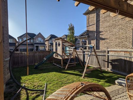 For Lease - 5456 Oscar Peterson Boulevard, Mississauga, Ontario - Photo 2