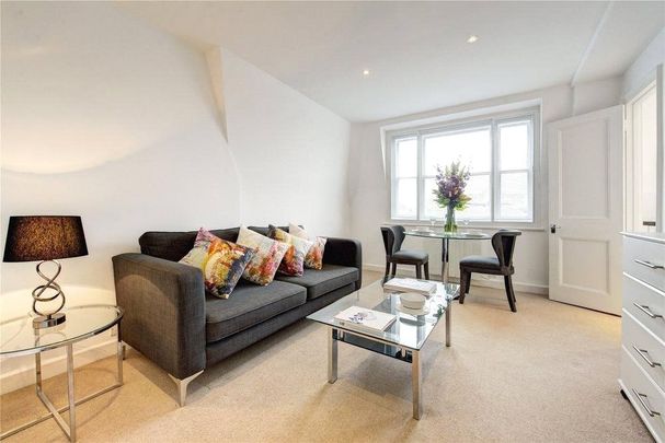 Studio apartment - studio with 1 reception and 1 bathroom in London, W1J - Photo 1