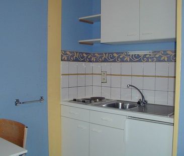 Studio op het gelijkvloers op een binnenplein met een aparte slaapk... - Photo 3