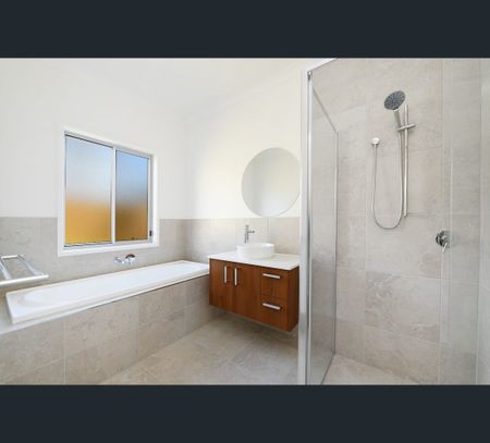 2/4 landscape court, Nambour, Qld 4560 - Photo 4