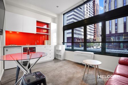 FURNISHED ONE-BEDROOM IN THE HEART OF MELBOURNE - Photo 3