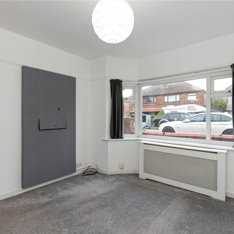 Cambridge Road, Macclesfield, Cheshire, SK11 - Photo 1