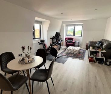 Francis Court, 31 Chiltern Avenue, Amersham,HP6 - Photo 3