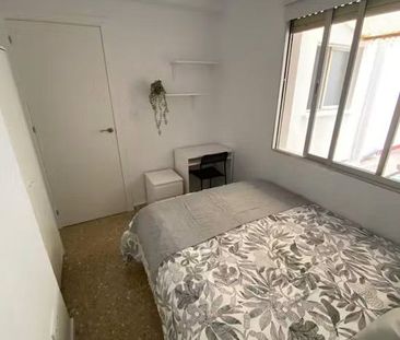 Carrer Joan Lluis Vives, Manises, Valencian Community 46940 - Foto 1
