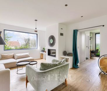 Rueil-Malmaison - Maison familiale avec jardin, beaux volumes. - Photo 5