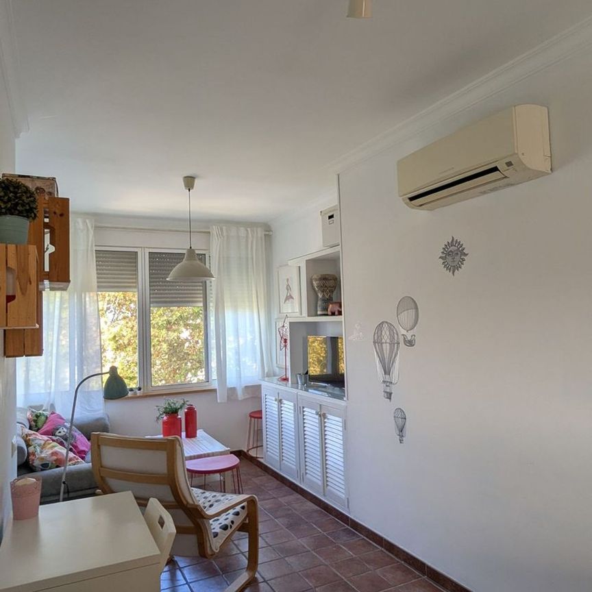 Alquiler de piso en Rogelio Oliva, 86 - Photo 1