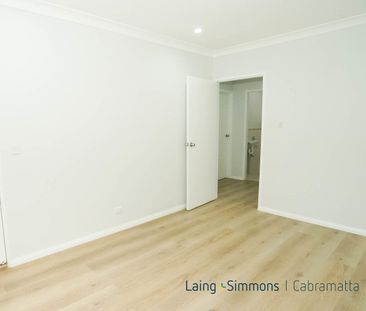 FULLY RENOVATED TOWNHOUSE - Photo 2