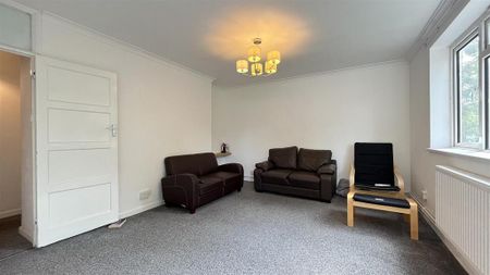 3 bedroom apartment to rent - Photo 2