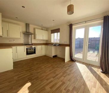 St Nicholas Park, Newport, TF10 - Photo 5