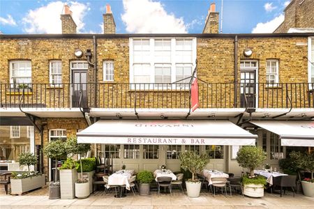 Contemporary first floor flat located in the heart of Knightsbridge refurbished to a high standard throughout with bright open plan reception room, 2 bedrooms and 2 bathrooms. - Photo 5