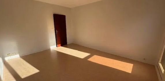Appartement à louer 3 pièces 69.69m² - Photo 2