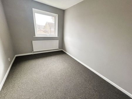 Aspen Gardens, Parkstone - Photo 3