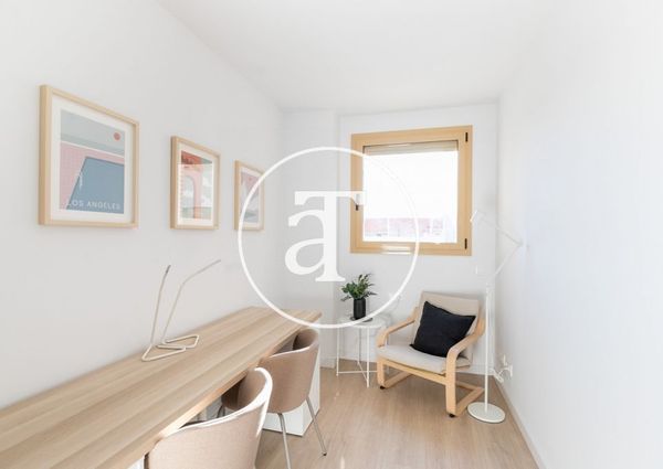 Apartment for rent with 2 bedrooms, studio and balcony in Badalona