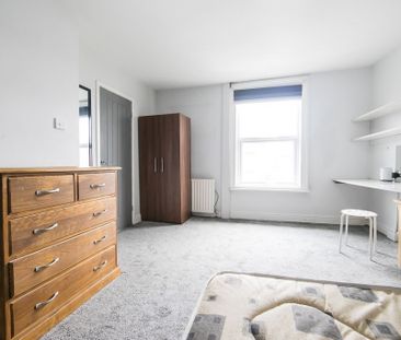 Trelawn Place, Headingley, Leeds - Photo 2