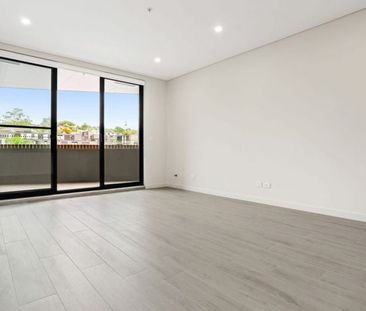 Modern one Bedroom Urban Retreat - Photo 1