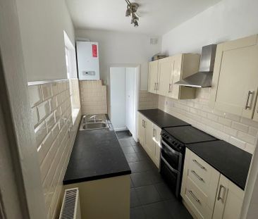 2 bedroom terraced house to rent - Photo 1
