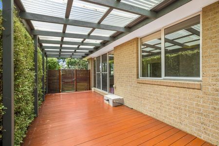 Immaculate Townhouse Ideal for Family Living - Photo 4