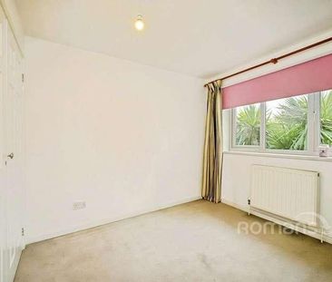 Vandyke, Bracknell, RG12 - Photo 3