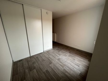 Location Appartement 1 pièce 17m² FRANQUEVILLE ST PIERRE 76520 - Photo 2