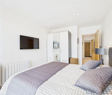 1 bedroom flat to rent - Photo 6