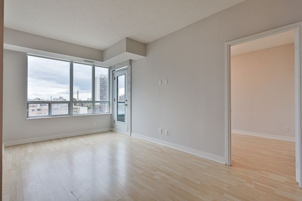 2 Bedrooms + Den - Photo 1