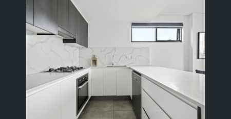 Spacious 2-Bedroom Apartment with Stunning Mountain Views - Prime Location - Photo 4