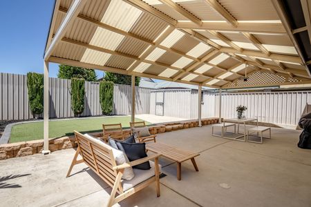 Spacious, Excellent Four Bedroom Home in Newton - Photo 5