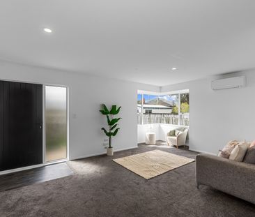 3/56 Flanshaw Road, Te Atatu South - Photo 1