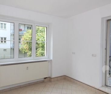 Ruhige 2 Raum-Single-Wohnung im Erdgeschoss mit Balkon und Wanne ab... - Photo 1