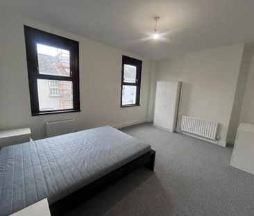 ROOMS TO RENT, 30 Lower Violet Street, Derry/Londonderry, Waterside... - Photo 2