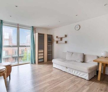 Elmond Mansions, Acton, W3 - Photo 1