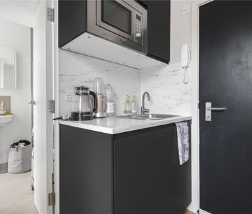 Finchley Road, London, NW3 6BX - Photo 4