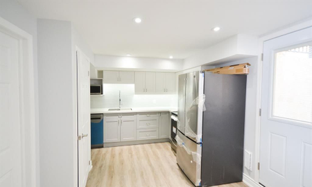 For Lease - 1390 Conliffe Court Unit# Legal Basement Unit, Mississauga, Ontario - Photo 4