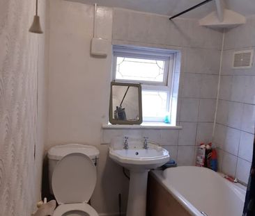 Room in a Shared House, Whitburn Avenue, B42 - Photo 3